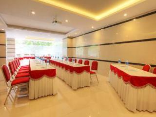 Hotel Sanman Gardenia Бангалор Экстерьер фото