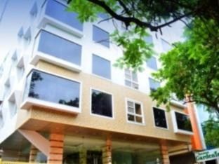 Hotel Sanman Gardenia Бангалор Экстерьер фото